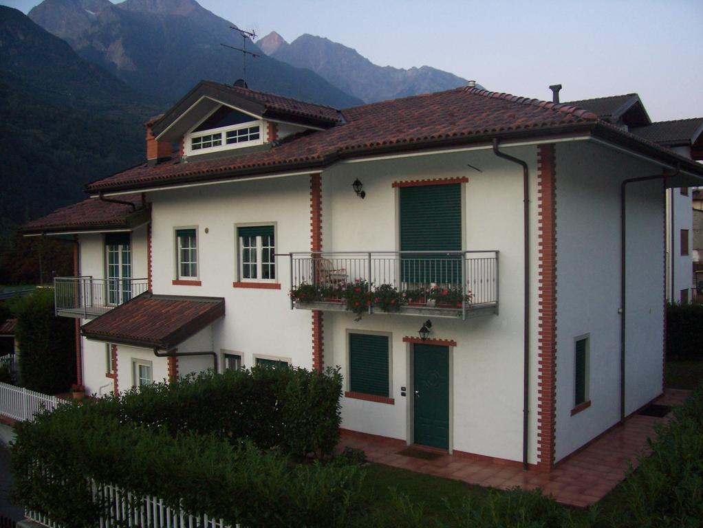 Villa Mafi Нюс Экстерьер фото